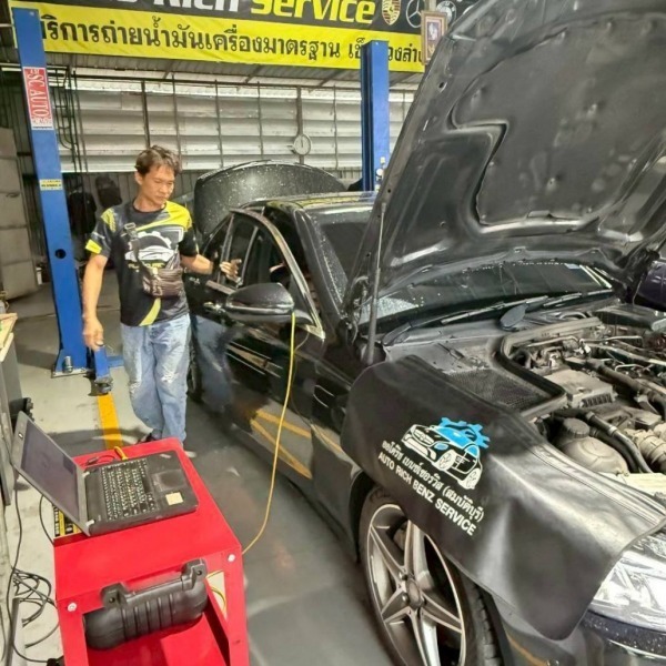 อู่ซ่อมรถยนต์ยุโรป บางบัวทอง